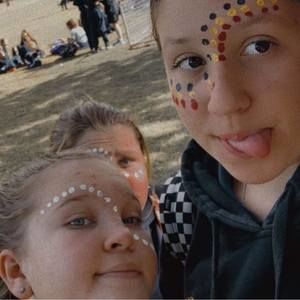 Meet your Posher, Olivia